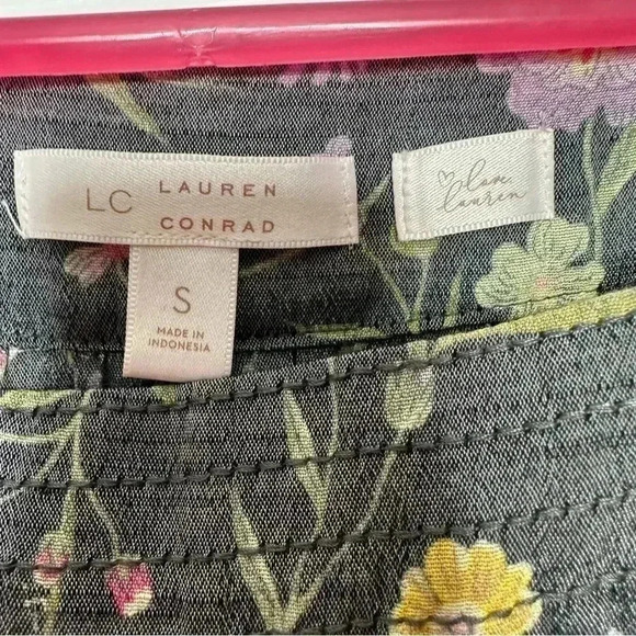 LC Lauren Conrad Blouse Greyish Black Floral Square Neck Flowy Size Small - Picture 5 of 16